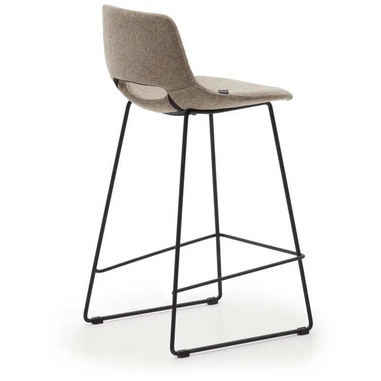 Zahara Полубарный стул коричневый с черными стальными ножками 65 см