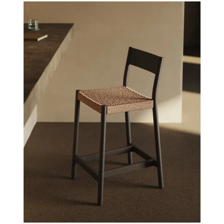 Analy Полубарный стул из массива дуба с черной отделкой и сиденьем из веревки 65 см