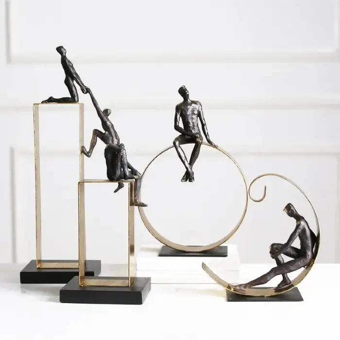 Статуэтка Man on round shelf Decoration-A