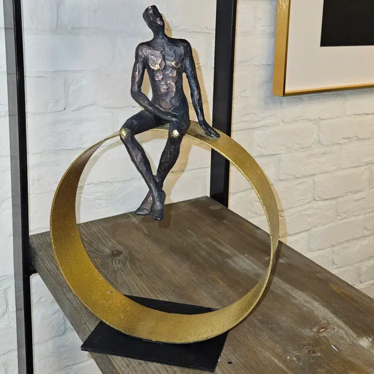 Статуэтка Man on round shelf Decoration-A