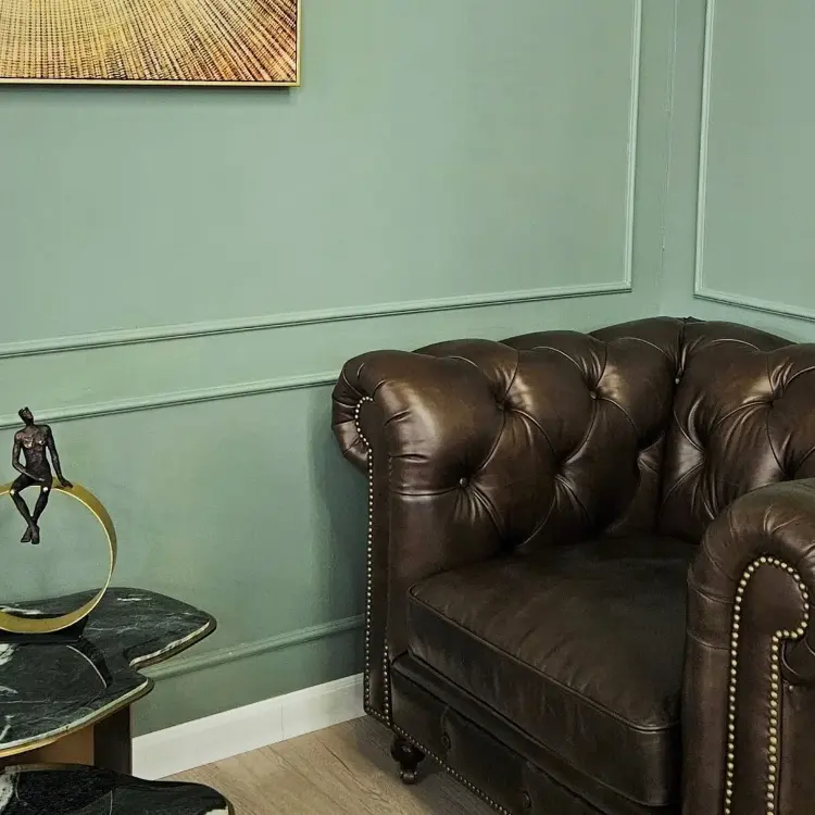 Статуэтка Man on round shelf Decoration-A