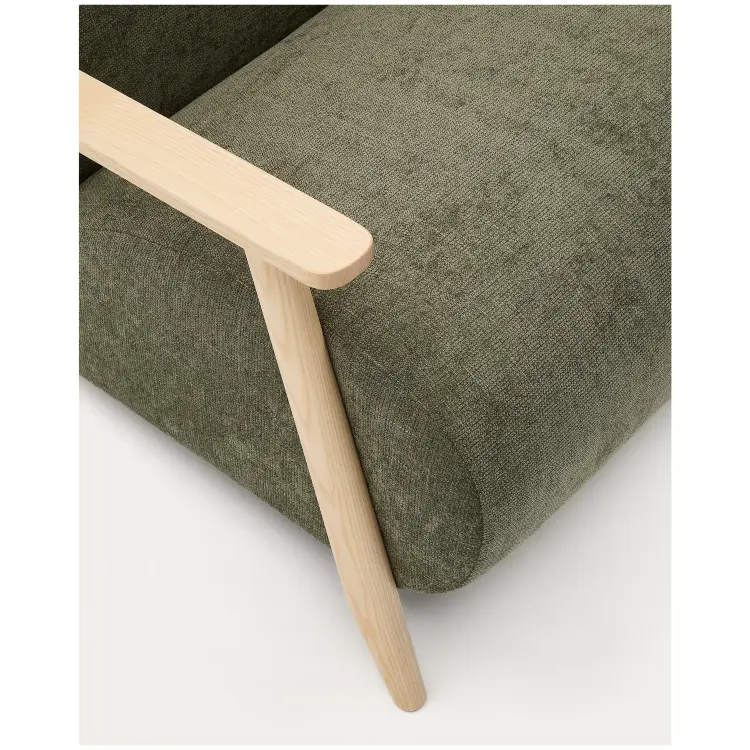 Кресло Meghan из зеленого шенилла с массивом бука в натуральной отделке