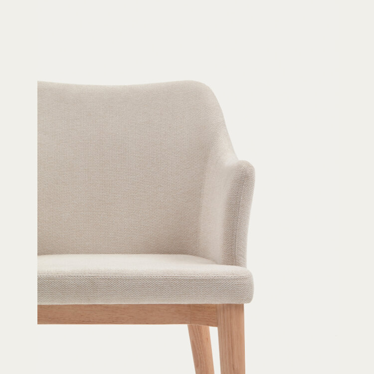 Стул Croft из бежевой синели с ножками из массива ясеня