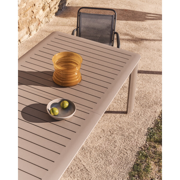 Раздвижной уличный стол Brela из алюминия цвета taupe 205(287) x 100 см