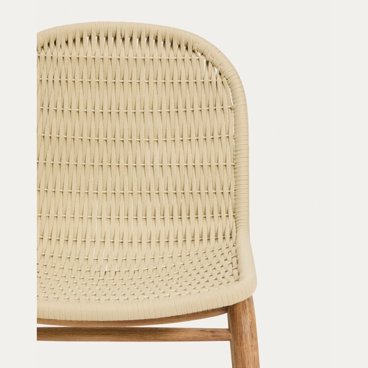 Уличный стул Alipa из массива акации и веревки цвета экрю