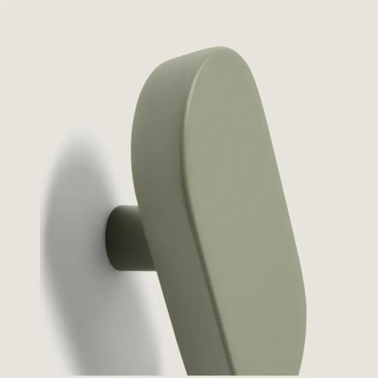 Набор из 2 вешалок Arely из бука с зеленым лаковым покрытием, 6,5 см/10 см