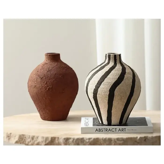 Ваза Line round belly vase