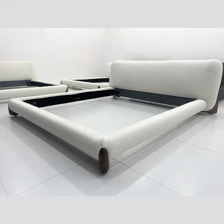 Дизайнерская кровать на ножках Softbay