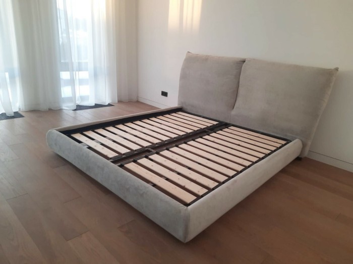 Двуспальная кровать Stand by Me