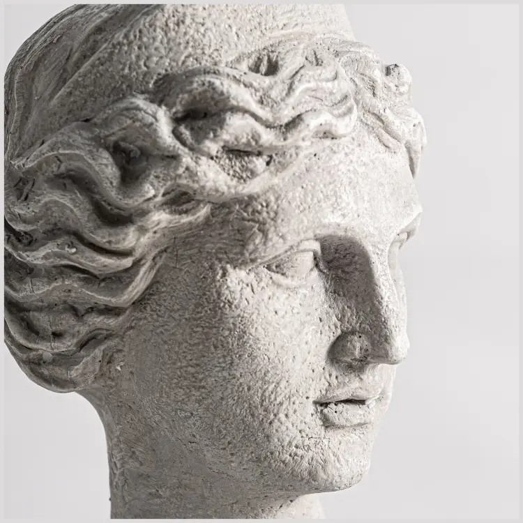 Декоративная фигура HELENA