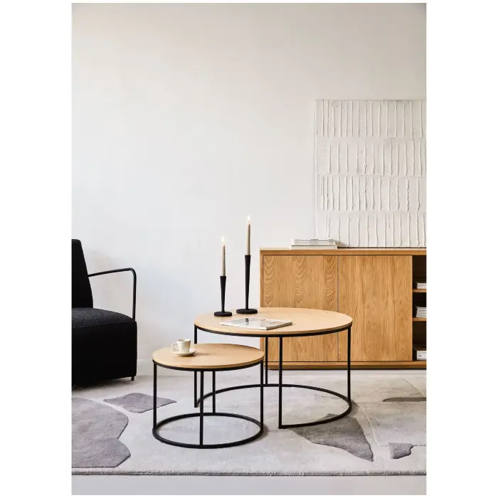 Yoana Набор из 2 столиков из дубового шпона и черного металла Ø 80 см / Ø 50 см