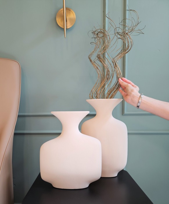 Ваза Tapered vase with flat mouth