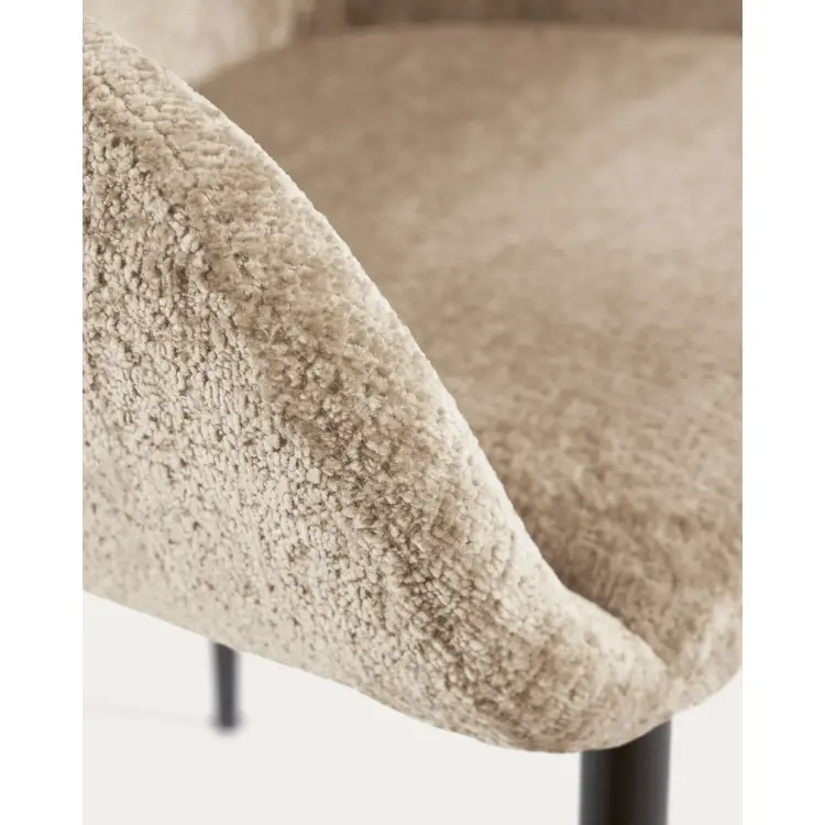 Стул Konna из бежевой синели со стальными черными ножками