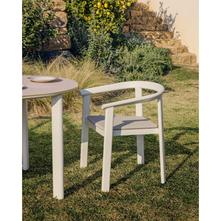 Уличный стул Erice из алюминия и шнура цвета экрю
