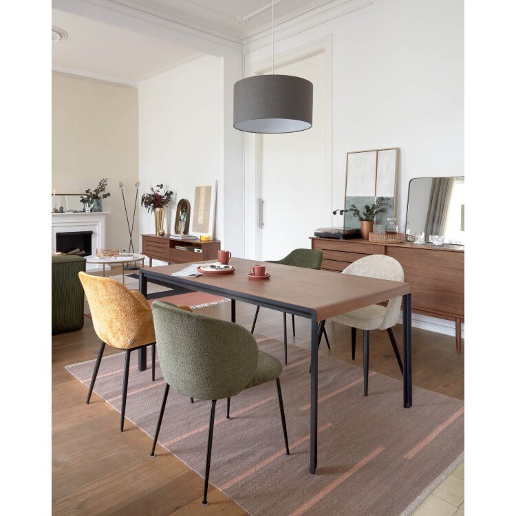 Стул Minna из зеленого бархата на стальных ножках с черной отделкой