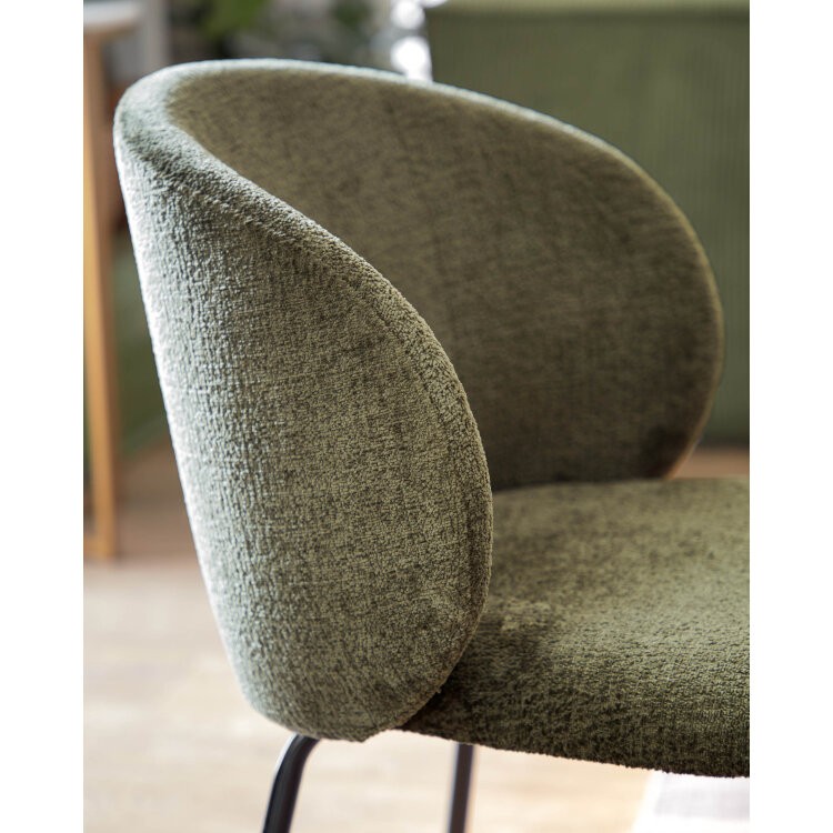 Стул Minna из зеленого бархата на стальных ножках с черной отделкой