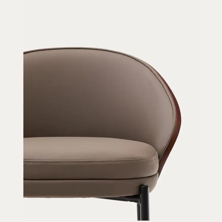 Стул полубарный Eamy из коричневой экокожи, ясеневого шпона с отделкой под орех и черного металла