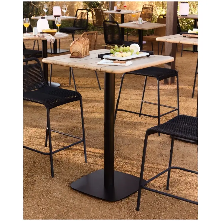 Высокий барный стол Saura черный со столешницей из акации