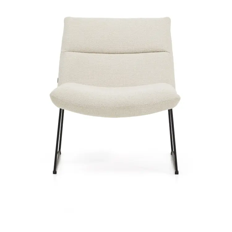 Кресло Asen из бежевого шенилла с черными стальными ножками
