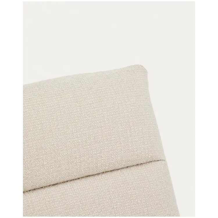 Кресло Asen из бежевого шенилла с черными стальными ножками