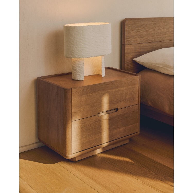 Прикроватная тумбочка Arelida из дуба со светло-коричневой отделкой, 65 x 50 см