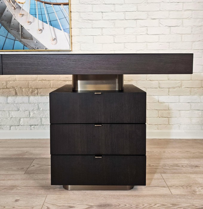 Стол письменный Carson