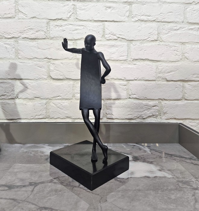 Статуэтка Resting Man