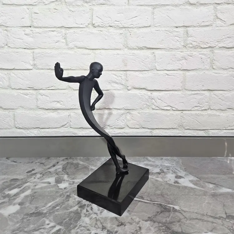 Статуэтка Resting Man