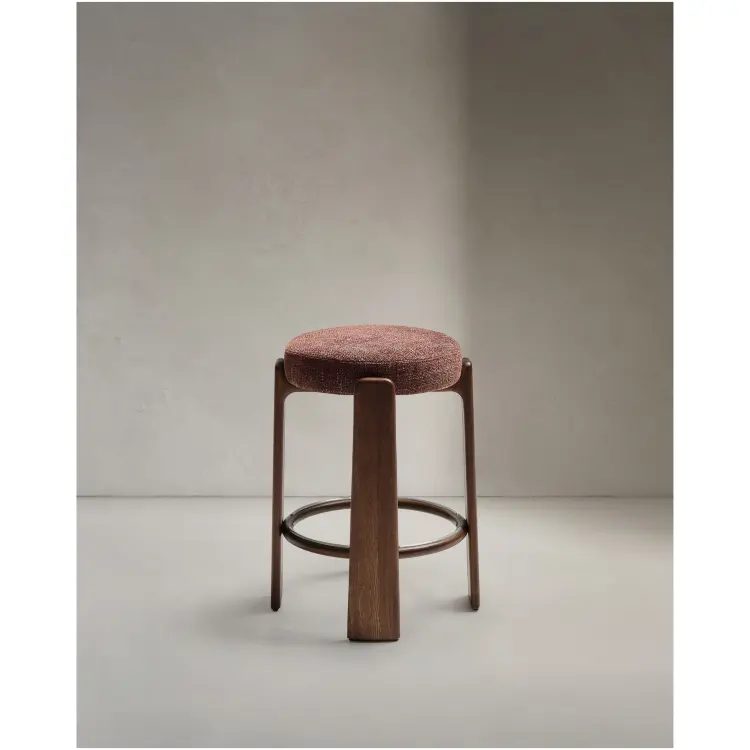 Granite Полубарный табурет из коричневого шенилла и массива ясеня в отделке орех 65 см