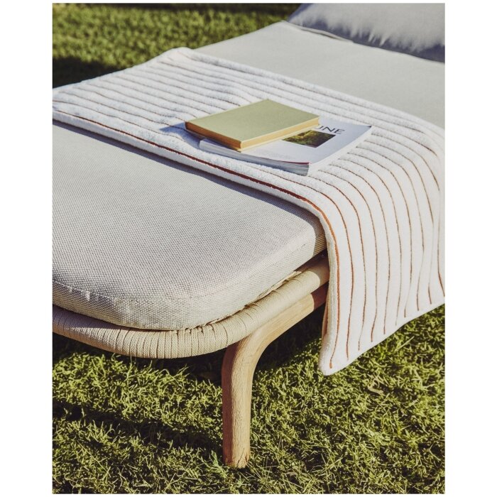 Шезлонг Alipa из массива акации и веревки цвета экрю