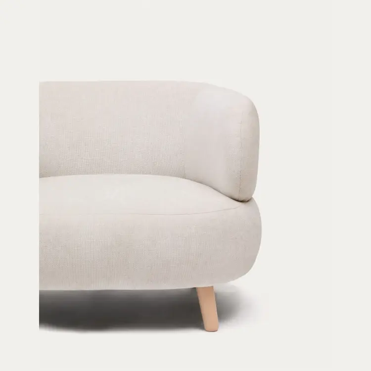 Кресло Luisa из шенилла перламутрового цвета с ножками из массива бука,