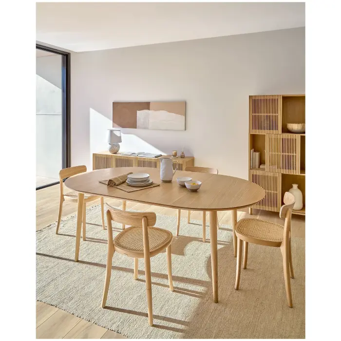 Раздвижной стол Oakland из МДФ с дубовым шпоном и ножками из массива каучука Ø140(220)x90 см