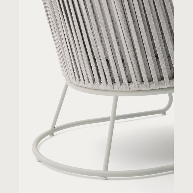 Уличное кресло Saconca с высокой спинкой из веревочного шнура и серой оцинкованной стали