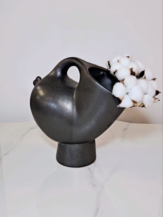 Ваза Horn ancient glazed vase