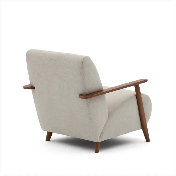 Кресло Meghan из жемчужного шенилла и массива ясеня с отделкой под орех