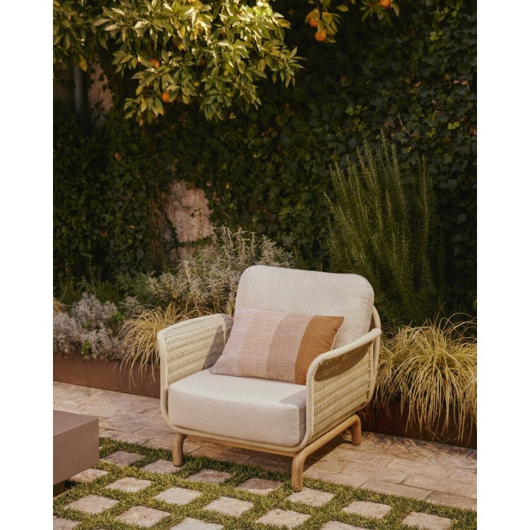 Уличное кресло Alipa из акации и веревки цвета экрю