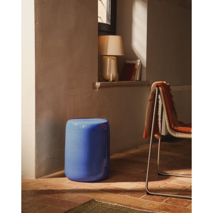 Уличный приставной столик Mesquida из керамики с синей глазурью, диаметр 35 см